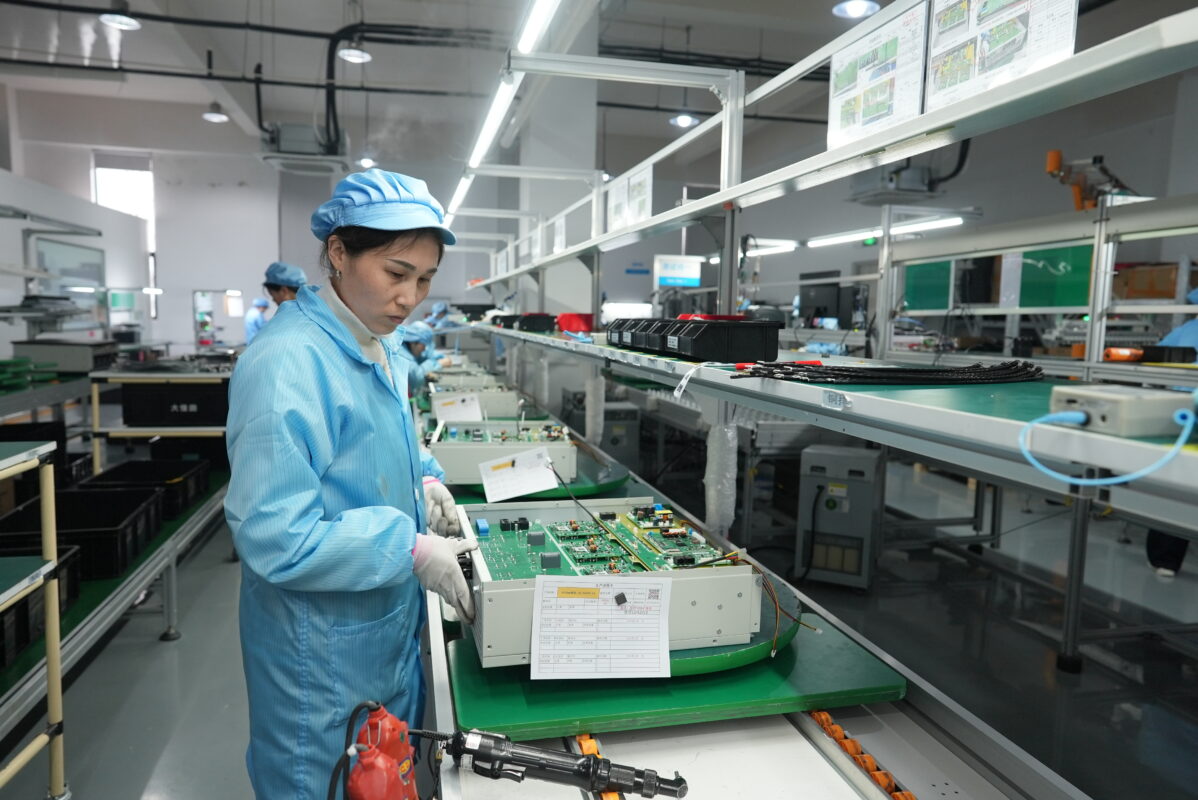 iKonMac module assembly process